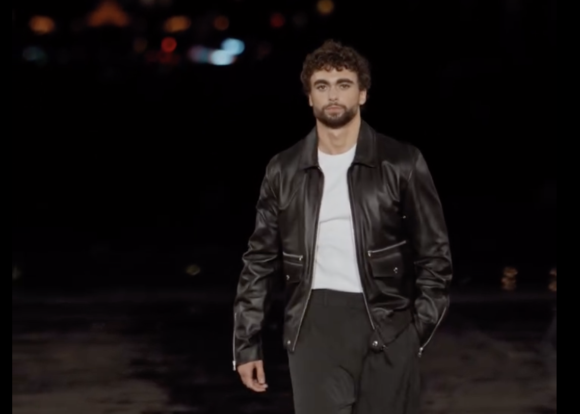 Vom Ultramarathon auf den Catwalk: Arda Saatçi gab in Paris sein Laufsteg-Debüt